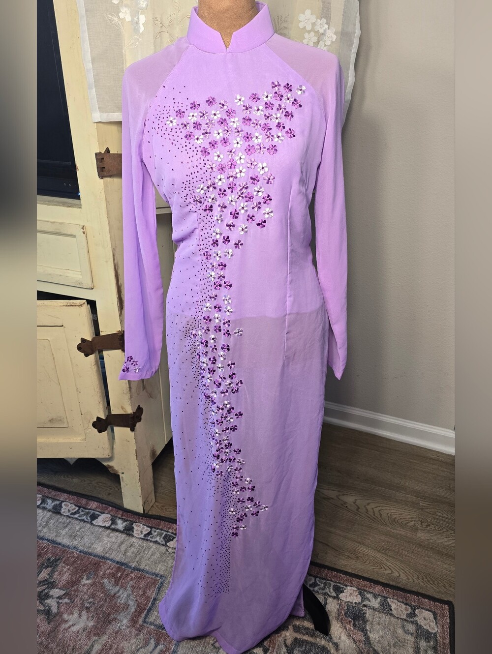 🪻 Lilac Purple Floral Embroidered Vietnamese Ao Dai Tunic Dress